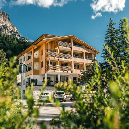 Garni Larix Hotel Colfosco Exterior foto